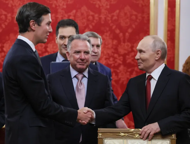 Putin Meets With US Envoys At The Kremlin